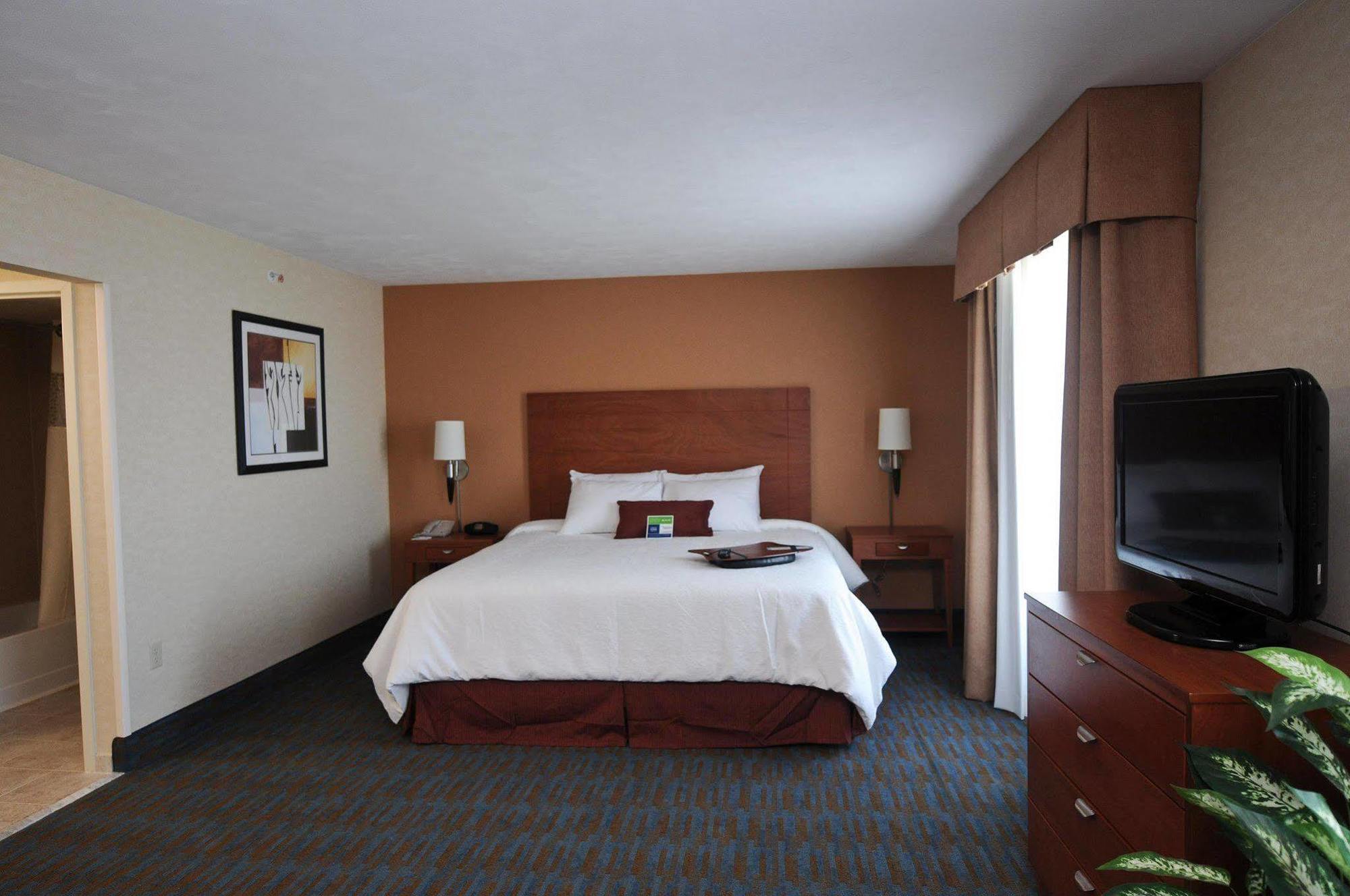 Отель Hampton By Hilton Queretaro Tecnologico Номер фото